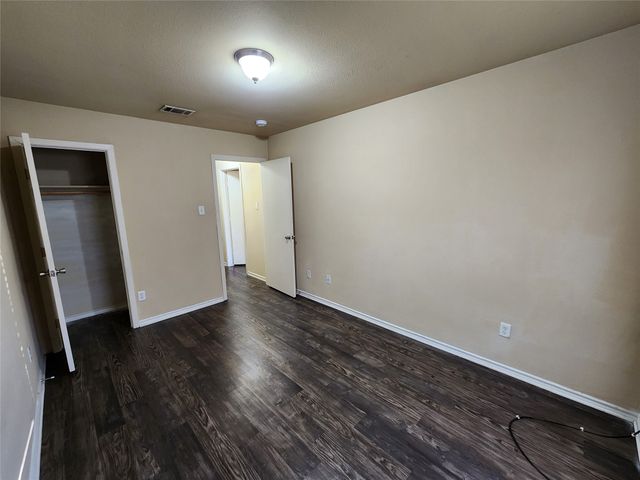 3522 8th Avenue, Fort Worth, TX 76110