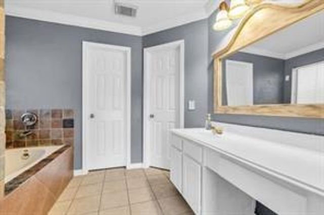 10406 Pine Meadows Boulevard, Baytown, TX 77523