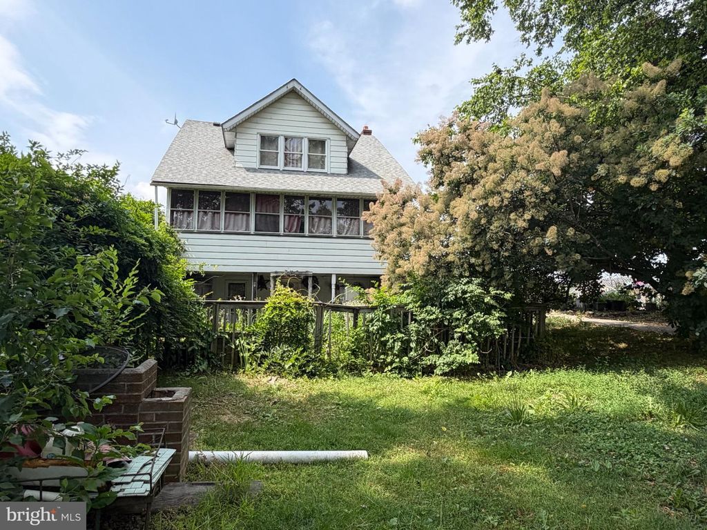 Image 1 of property listing at 2312 PULASKI HWY, North East, MD 21901