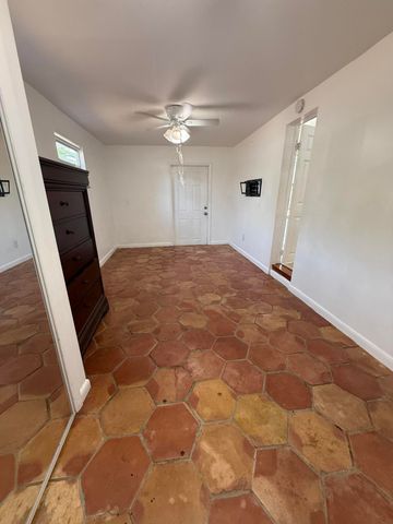 51 SW 13TH Street, Dania Beach, FL 33004