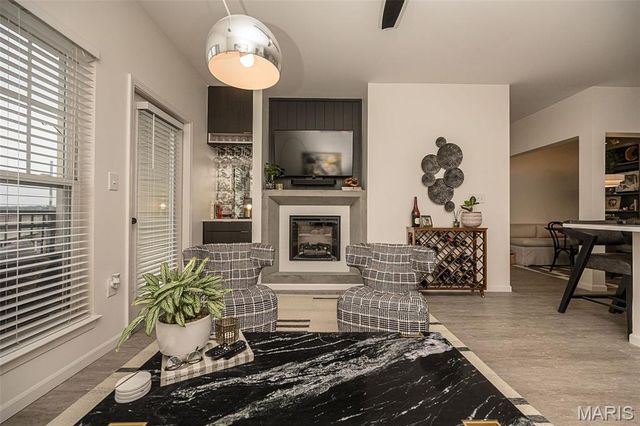 1270 Strassner Drive 3202, Brentwood, MO 63144