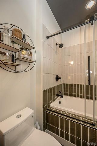 1270 Strassner Drive 3202, Brentwood, MO 63144