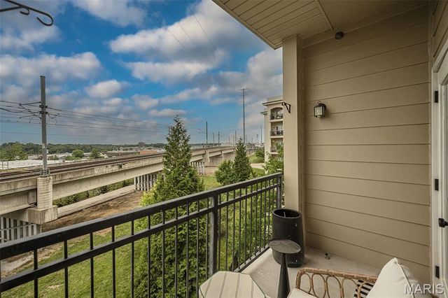 1270 Strassner Drive 3202, Brentwood, MO 63144