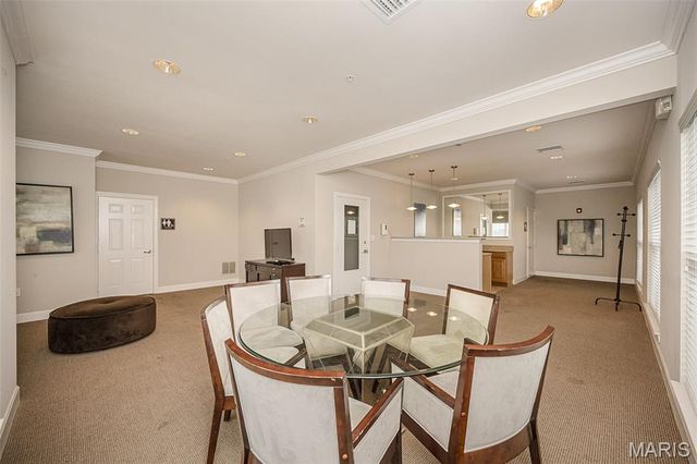 1270 Strassner Drive 3202, Brentwood, MO 63144