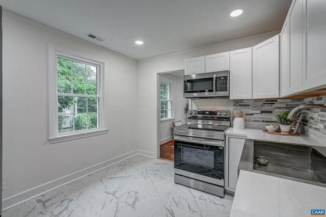 1623 MASON LN, Charlottesville, VA 22903