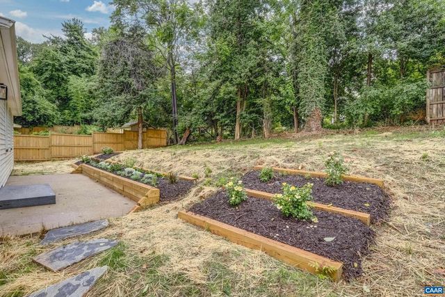 1623 MASON LN, Charlottesville, VA 22903