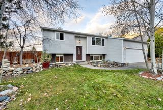 3217 E NUTREE DR, Cottonwood Heights, UT 84121