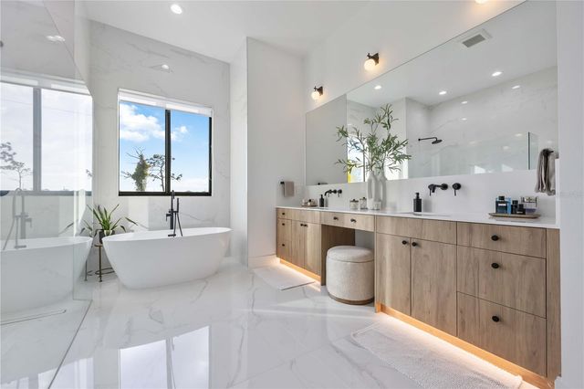 8 IDLE COURT, Placida, FL 33946