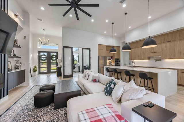 8 IDLE COURT, Placida, FL 33946