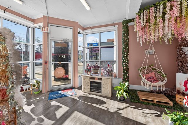 1267 Cranston Street, Cranston, RI 02920