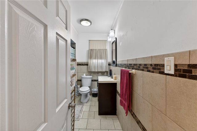 1267 Cranston Street, Cranston, RI 02920