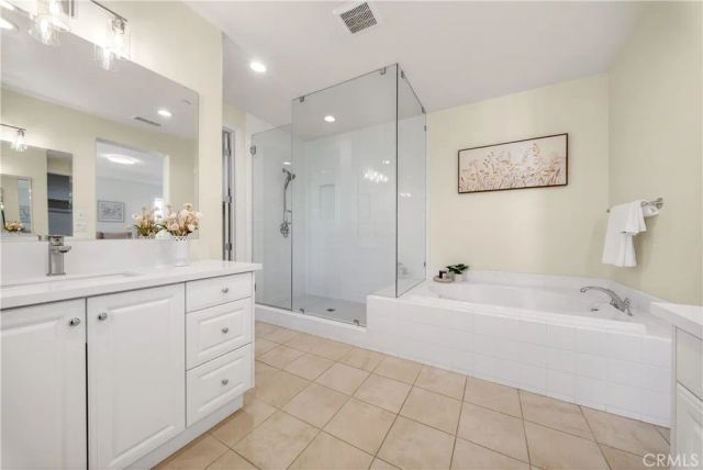 22 Lark, Lake Forest, CA 92630