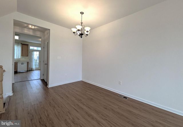 25015 RIDING CENTER DR, Chantilly, VA 20152