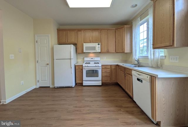 25015 RIDING CENTER DR, Chantilly, VA 20152