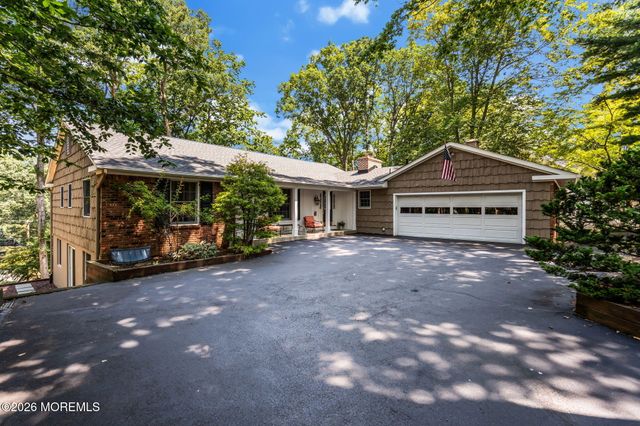 200 Pelican Road, Middletown, NJ 07748