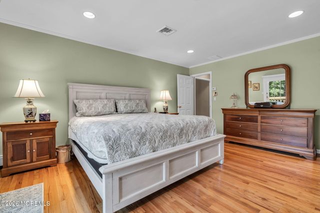 200 Pelican Road, Middletown, NJ 07748
