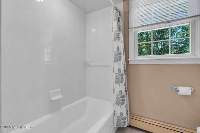 200 Pelican Road, Middletown, NJ 07748