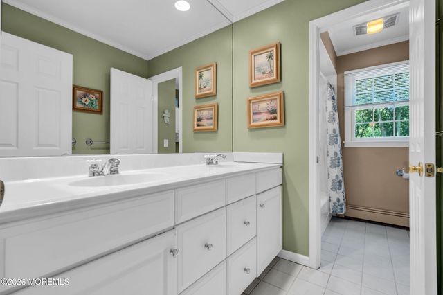 200 Pelican Road, Middletown, NJ 07748