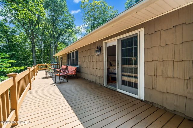 200 Pelican Road, Middletown, NJ 07748