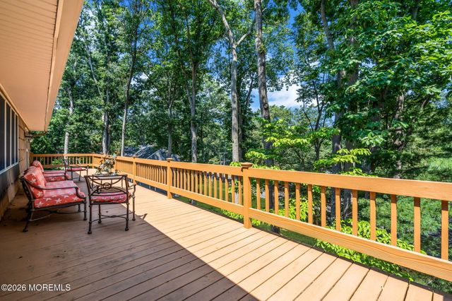 200 Pelican Road, Middletown, NJ 07748