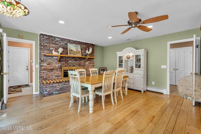 200 Pelican Road, Middletown, NJ 07748