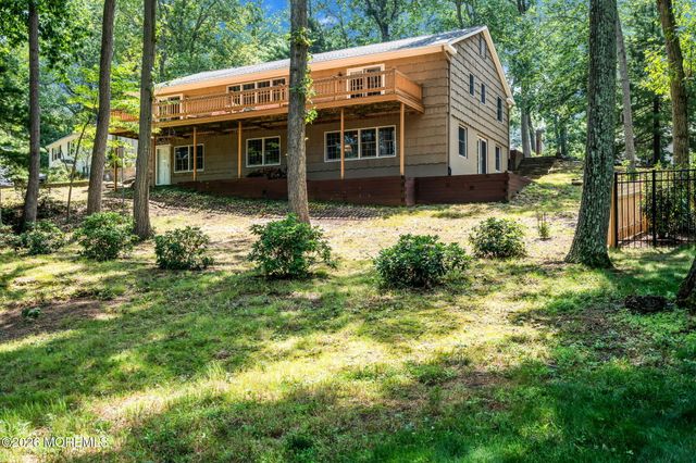 200 Pelican Road, Middletown, NJ 07748