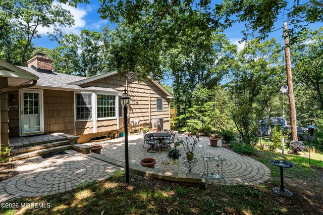 200 Pelican Road, Middletown, NJ 07748