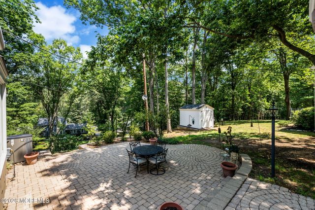 200 Pelican Road, Middletown, NJ 07748