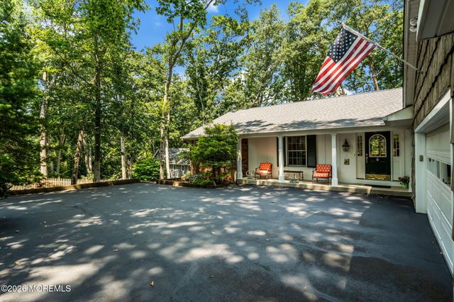 200 Pelican Road, Middletown, NJ 07748