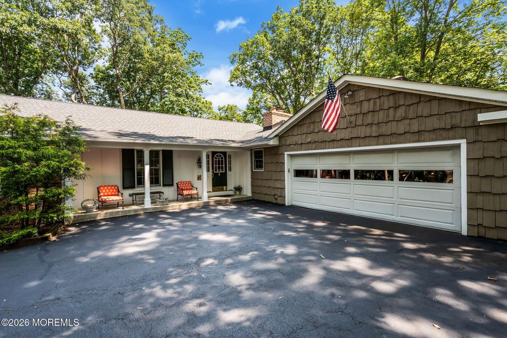 200 Pelican Road, Middletown, NJ 07748