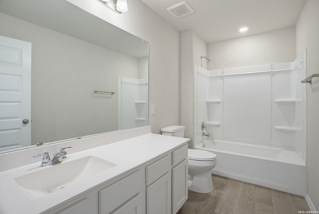 10803 Airman Dr, Converse, TX 78109