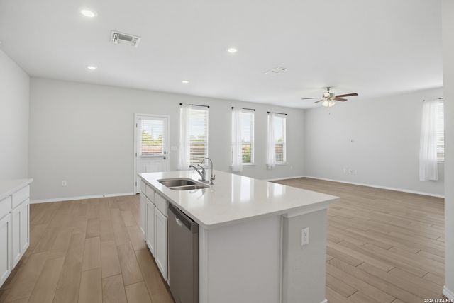 10803 Airman Dr, Converse, TX 78109