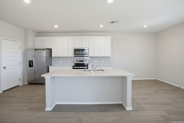 10803 Airman Dr, Converse, TX 78109