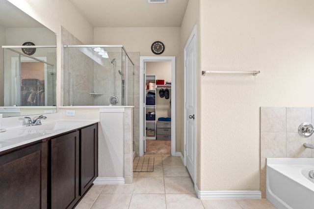 4207 Whispering Willow Way, Arlington, TX 76005