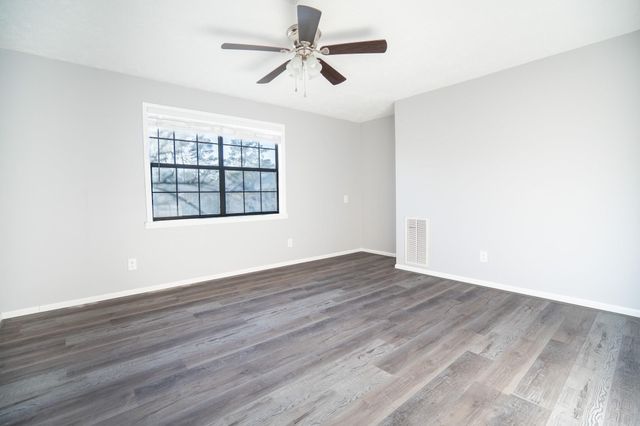 5214 Lodge Creek Drive, Houston, TX 77066