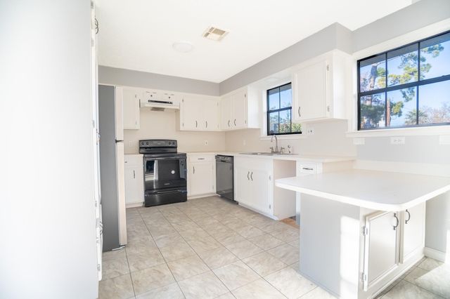 5214 Lodge Creek Drive, Houston, TX 77066