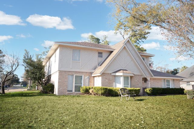 5214 Lodge Creek Drive, Houston, TX 77066