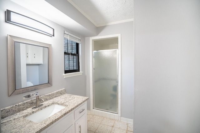 5214 Lodge Creek Drive, Houston, TX 77066