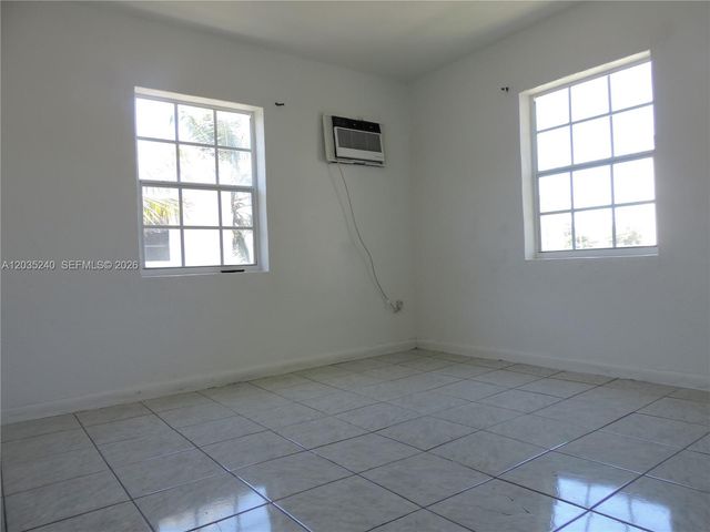 3615 Thomas Avenue 11, Miami, FL 33133
