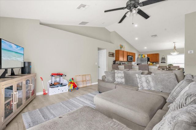 4630 SANDHURST STREET, Kissimmee, FL 34758