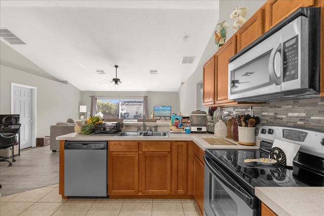 4630 SANDHURST STREET, Kissimmee, FL 34758