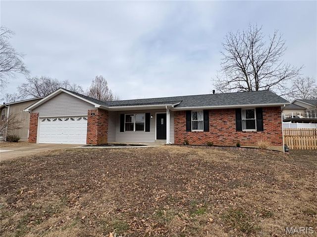 24 Brooker Court, St Peters, MO 63376