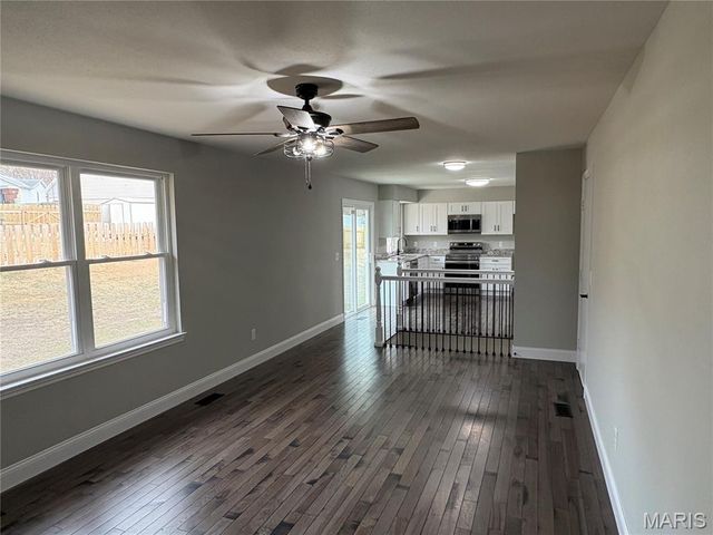 24 Brooker Court, St Peters, MO 63376