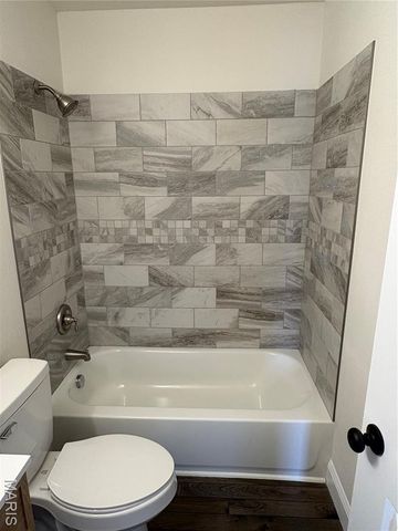 24 Brooker Court, St Peters, MO 63376