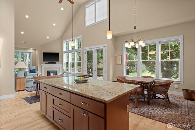 3113 Emerald Lane, Gig Harbor, WA 98335