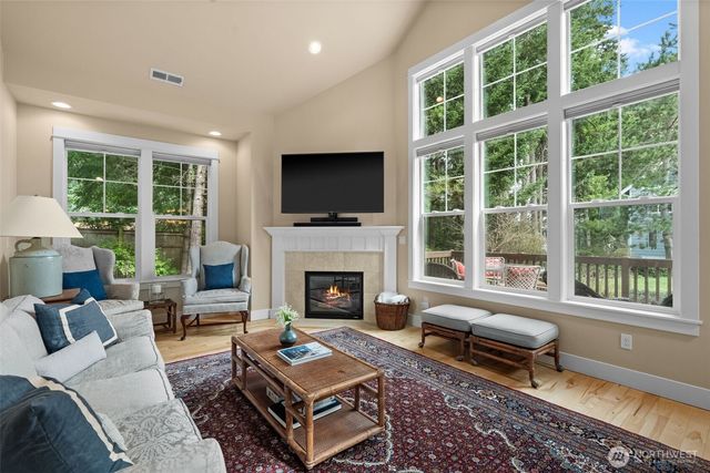 3113 Emerald Lane, Gig Harbor, WA 98335