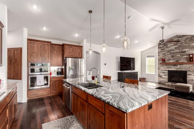 909 signal Court, Timnath, CO 80547