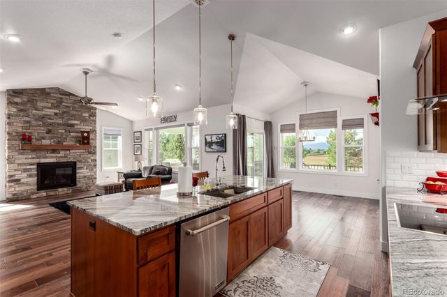 909 signal Court, Timnath, CO 80547