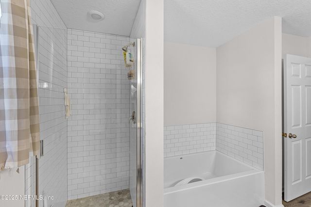 102 LANDMARK Avenue, Satsuma, FL 32189