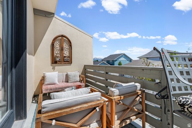 4893 W SOUTH JORDAN PKWY, South Jordan, UT 84009